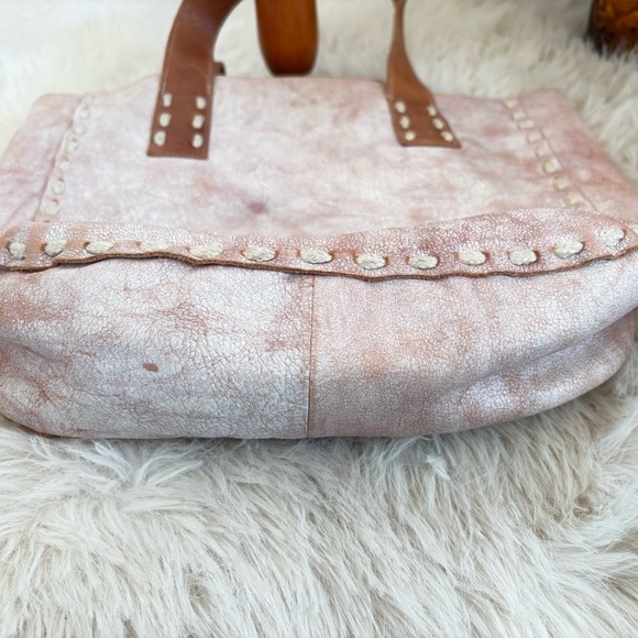 Bed Stu vintage chic sophistication Leather Tote with thick stitch eludes style - Picture 4 of 5